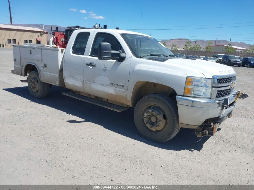 2011 Chevrolet Silverado 3500Hd Work Truck VIN: 1GB5KZCG0BZ433625 Lot: 39444722