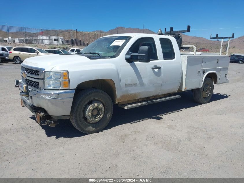 2011 Chevrolet Silverado 3500Hd Work Truck VIN: 1GB5KZCG0BZ433625 Lot: 39444722