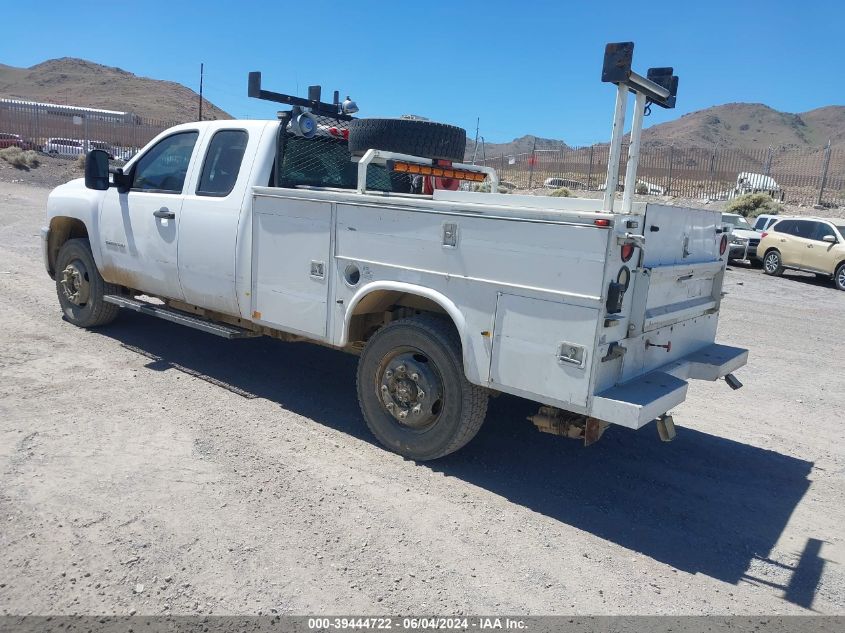 2011 Chevrolet Silverado 3500Hd Work Truck VIN: 1GB5KZCG0BZ433625 Lot: 39444722