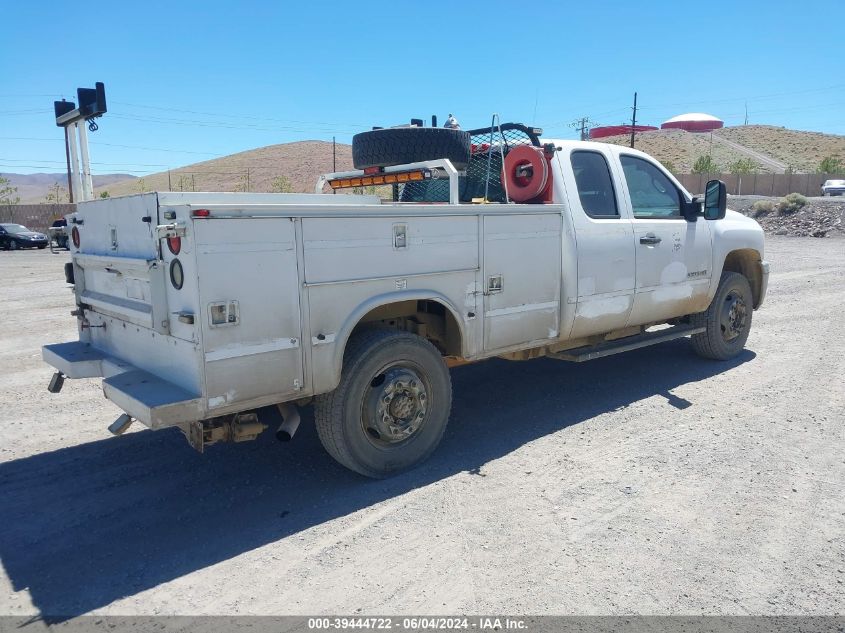 2011 Chevrolet Silverado 3500Hd Work Truck VIN: 1GB5KZCG0BZ433625 Lot: 39444722