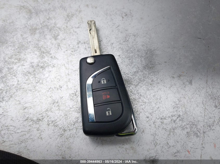 VIN NMTKHMBX5MR130540 2021 TOYOTA C-HR LE