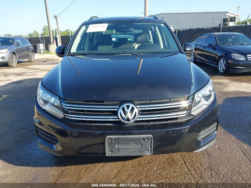 2017 Volkswagen Tiguan 2.0T S VIN: WVGBV7AX4HK000352 Lot: 39444986