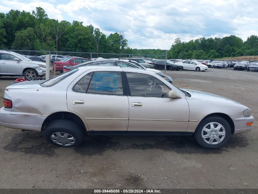 1994 Toyota Camry Le VIN: 4T1GK12E0RU048171 Lot: 39445058