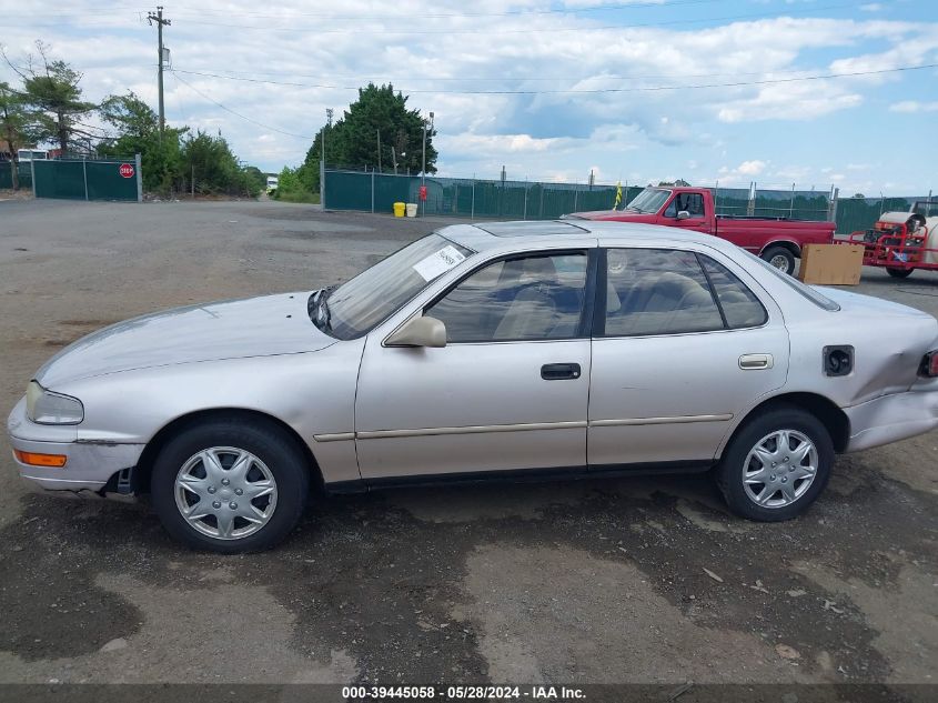 1994 Toyota Camry Le VIN: 4T1GK12E0RU048171 Lot: 39445058