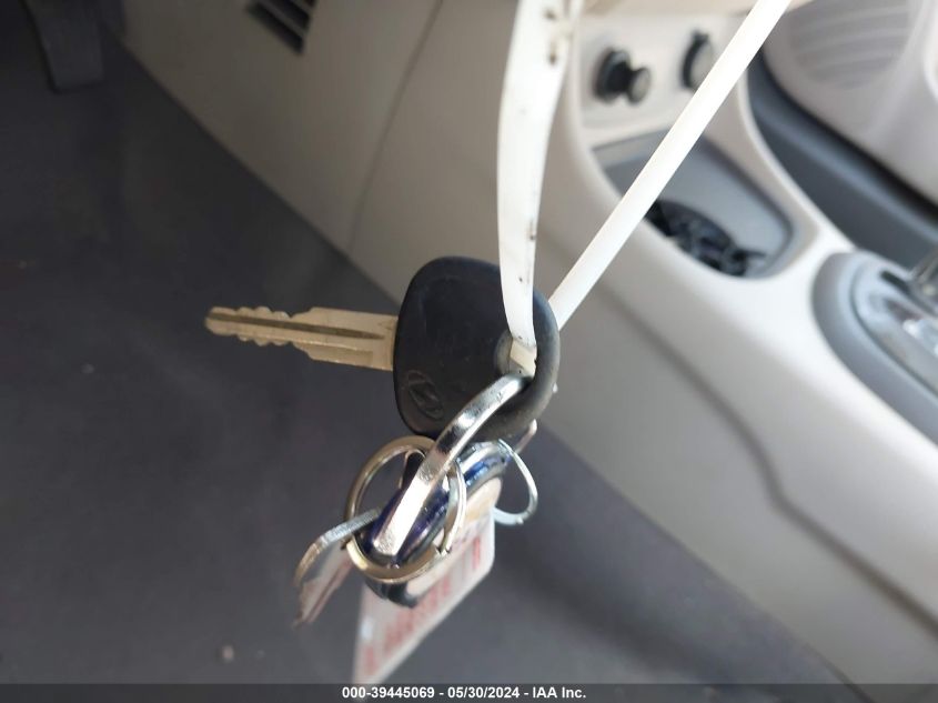 2009 Hyundai Accent Gls VIN: KMHCN46C49U299615 Lot: 39445069