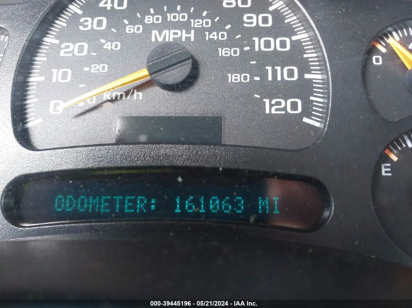 2005 GMC Sierra 1500Hd Sle VIN: 1GTGC13UX5F951806 Lot: 39445196