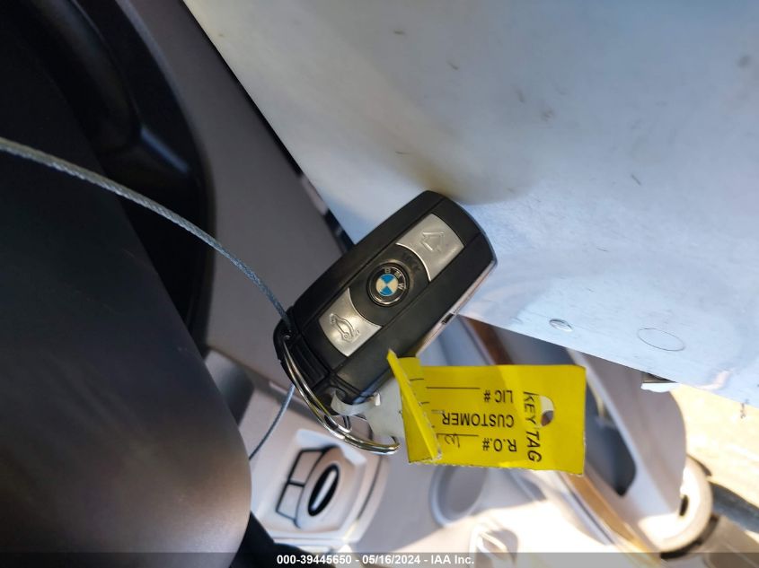 2007 BMW 328I VIN: WBAVC53517FZ76004 Lot: 39445650