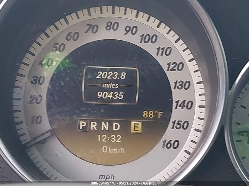 2012 Mercedes-Benz C 250 VIN: WDDGJ4HB2CF738401 Lot: 39445776