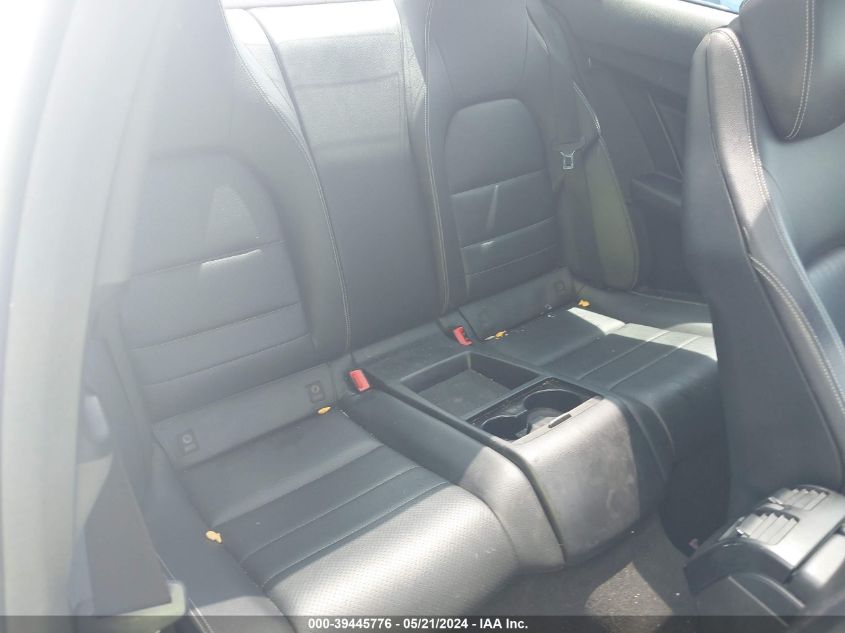 2012 Mercedes-Benz C 250 VIN: WDDGJ4HB2CF738401 Lot: 39445776