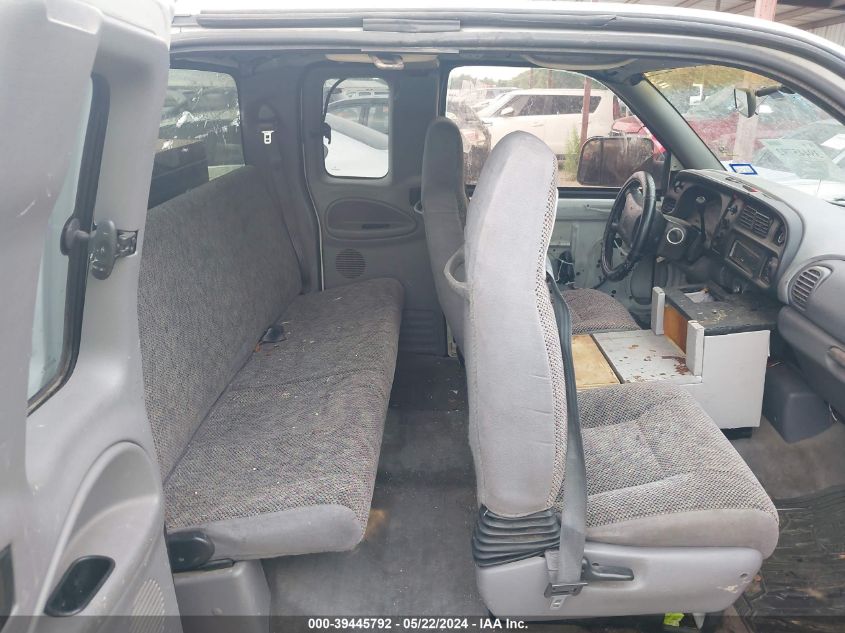 1998 Dodge Ram 1500 St VIN: 1B7HC13Y3WJ196018 Lot: 39445792