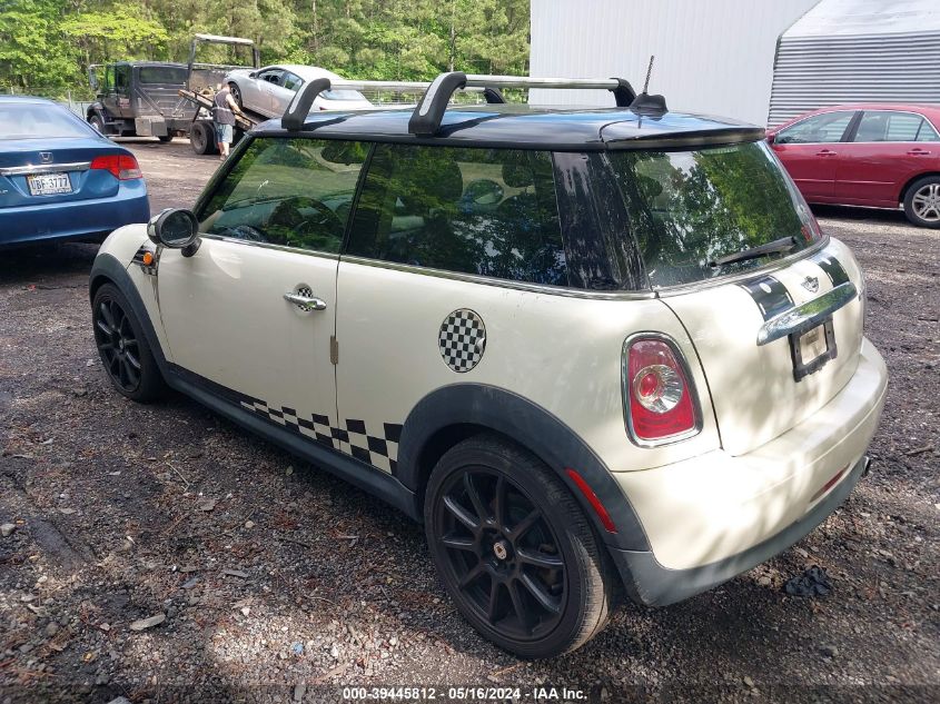 2013 Mini Hardtop Cooper VIN: WMWSU3C59DT547565 Lot: 39445812