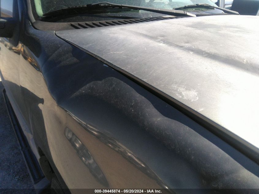 2003 Ford Expedition Xlt VIN: 1FMPU16L23LB47414 Lot: 39445874