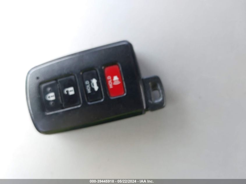 2012 Toyota Camry Hybrid Xle VIN: 4T1BD1FK5CU060392 Lot: 39445918