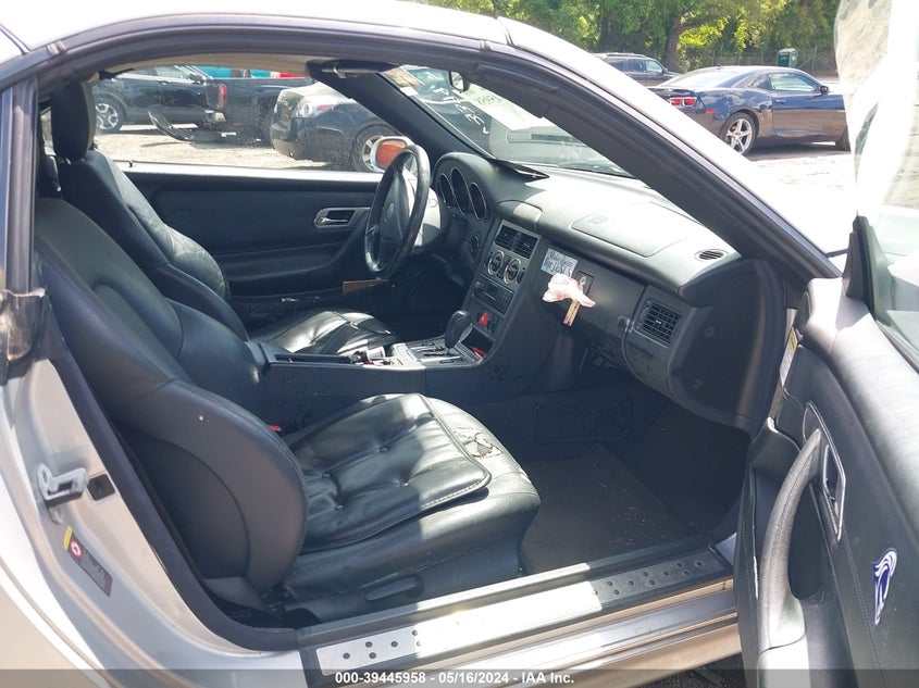 2002 Mercedes-Benz Slk 230 Kompressor VIN: WDBKK49F42F253399 Lot: 39445958