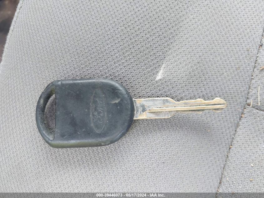 2005 Ford F-150 Stx/Xl/Xlt VIN: 1FPRX12385KB4764 Lot: 39446073