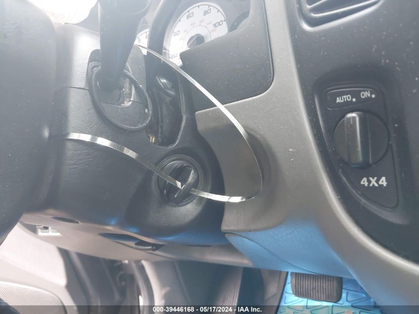 2002 Ford Escape Xlt VIN: 1FMYU04122KC92571 Lot: 39446168