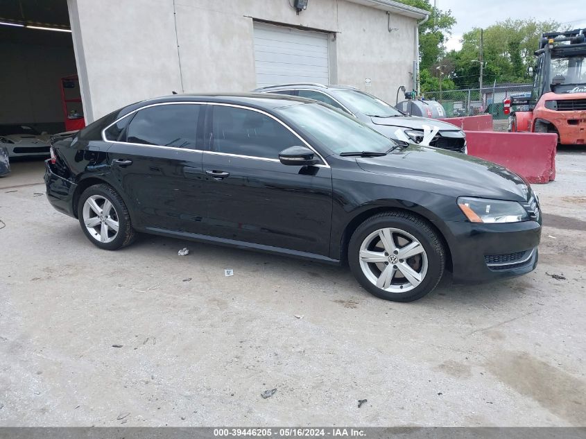 2012 Volkswagen Passat 2.5L Se VIN: 1VWBP7A35CC102206 Lot: 39446205