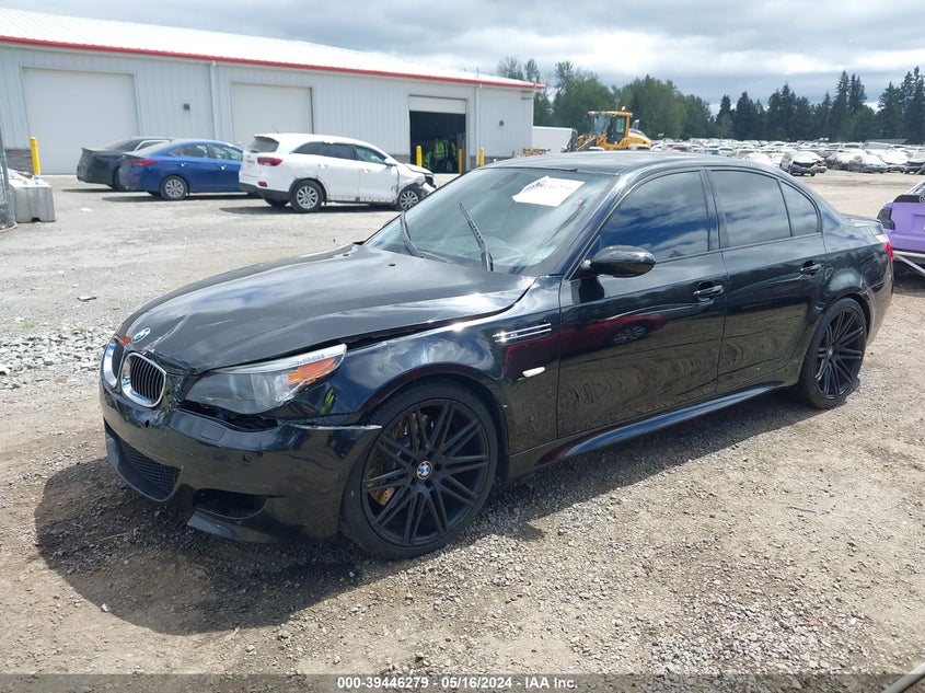 2007 BMW M5 VIN: WBSNB93557CX07026 Lot: 39446279