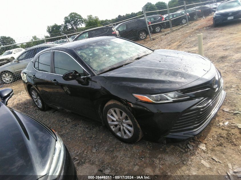 2018 Toyota Camry Le VIN: 4T1B11HK6JU100515 Lot: 39446311