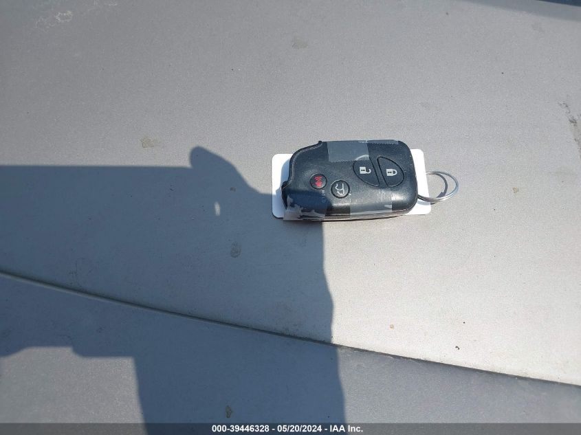 2010 Lexus Rx 450H VIN: JTJBC1BA4A2007001 Lot: 39446328