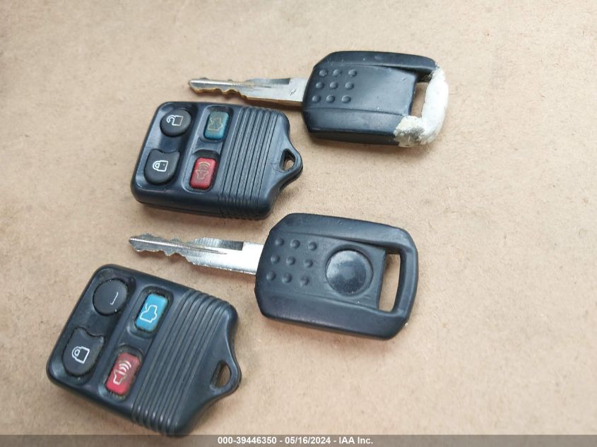 2008 Mercury Grand Marquis Ls VIN: 2MEFM75V28X601143 Lot: 39446350