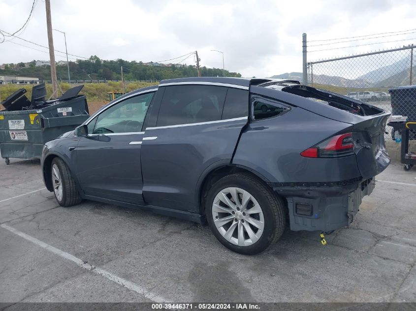 2021 Tesla Model X Long Range Dual Motor All-Wheel Drive/Long Range Plus Dual Motor All-Wheel Drive VIN: 5YJXCAE2XMF323226 Lot: 39446371