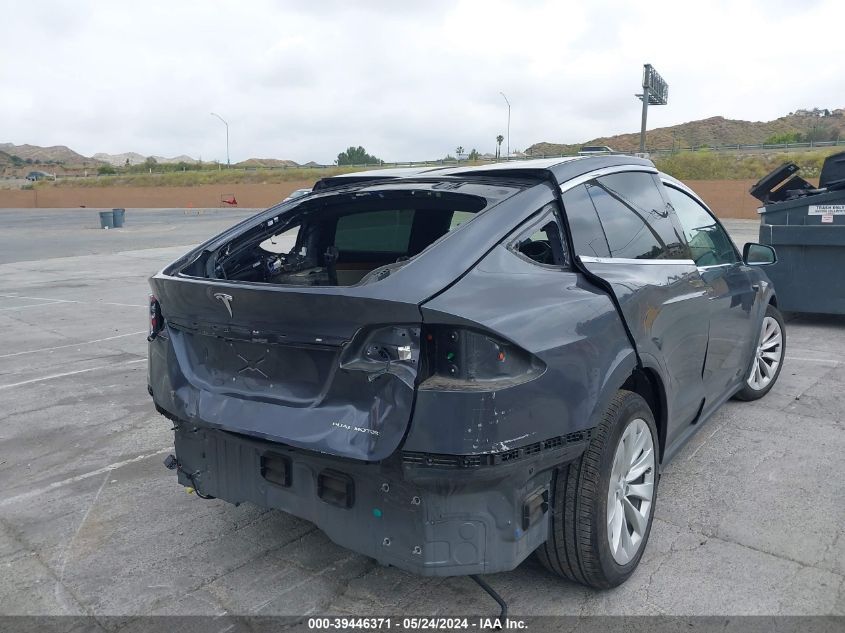 2021 Tesla Model X Long Range Dual Motor All-Wheel Drive/Long Range Plus Dual Motor All-Wheel Drive VIN: 5YJXCAE2XMF323226 Lot: 39446371