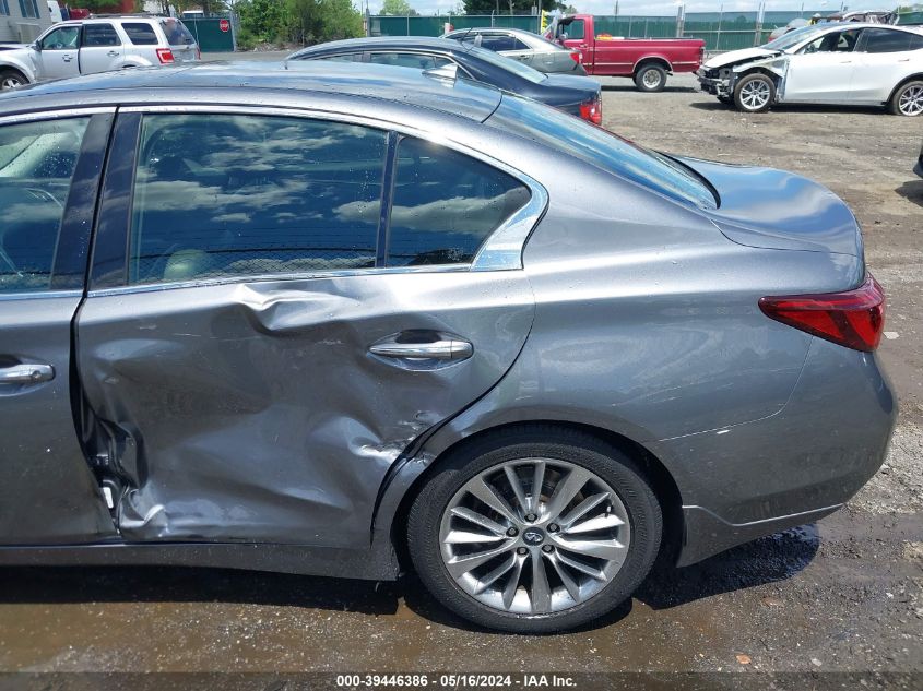 2018 Infiniti Q50 3.0T Luxe VIN: JN1EV7AR6JM433526 Lot: 39446386