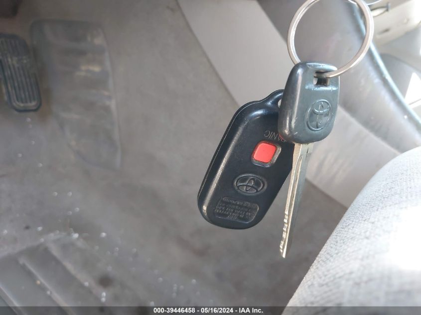 2003 Toyota Camry Le VIN: 4T1BE32KX3U742294 Lot: 39446458