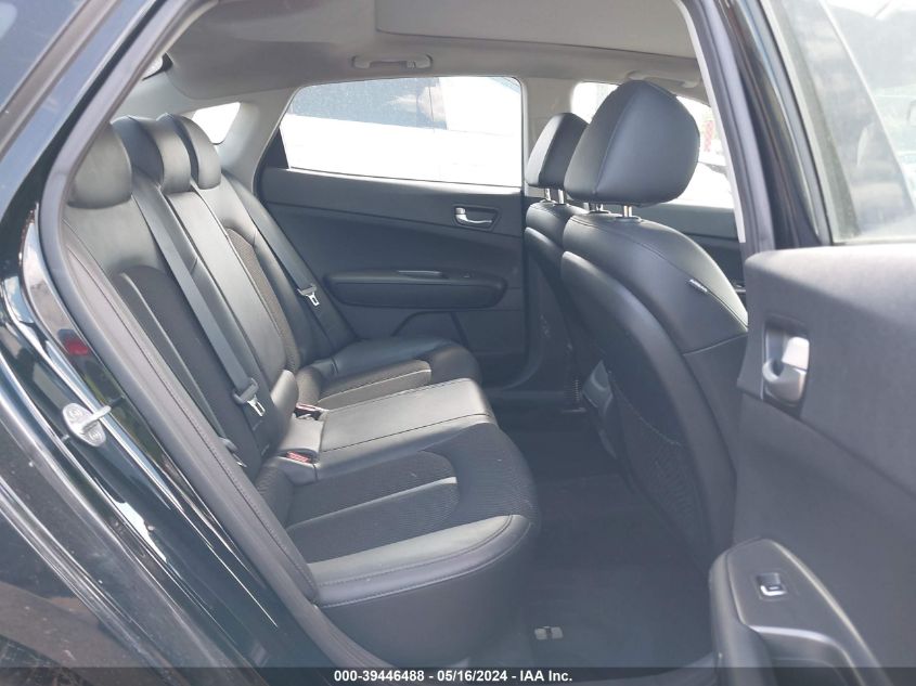 2019 Kia Optima S VIN: 5XXGT4L3XKG302111 Lot: 39446488