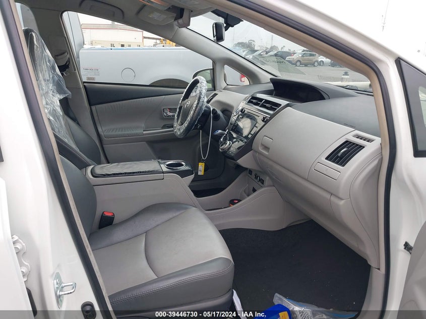 2017 Toyota Prius V Four VIN: JTDZN3EU7HJ059610 Lot: 39446730