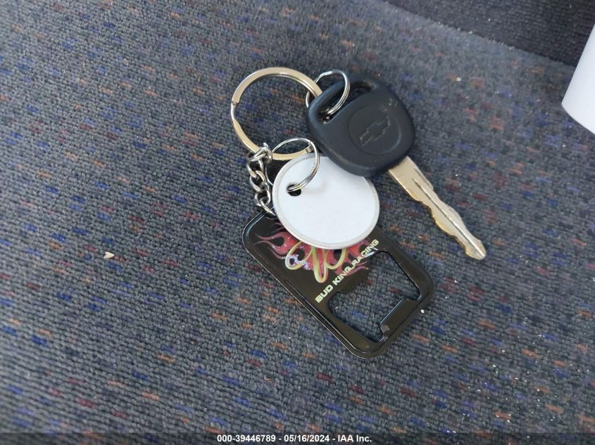 2001 Chevrolet Silverado 1500 Ls VIN: 2GCEC19V511236425 Lot: 39446789