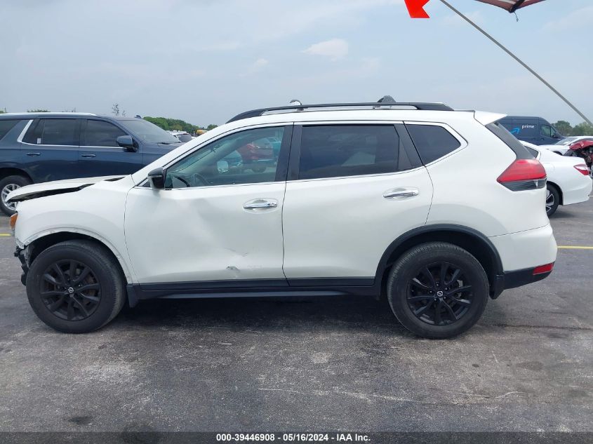 2017 Nissan Rogue Sv VIN: 5N1AT2MVXHC812425 Lot: 40372643