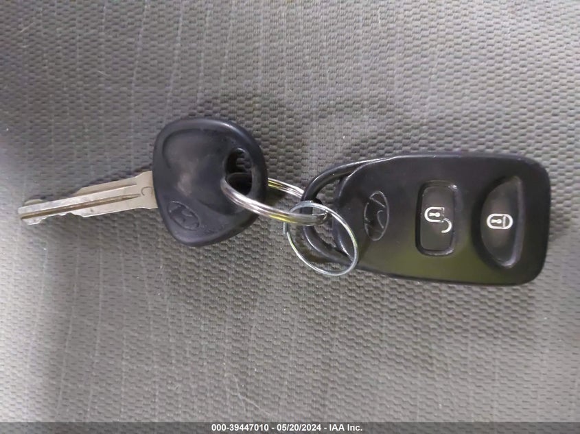 2010 Hyundai Santa Fe Gls VIN: 5NMSGDAB0AH363122 Lot: 39447010