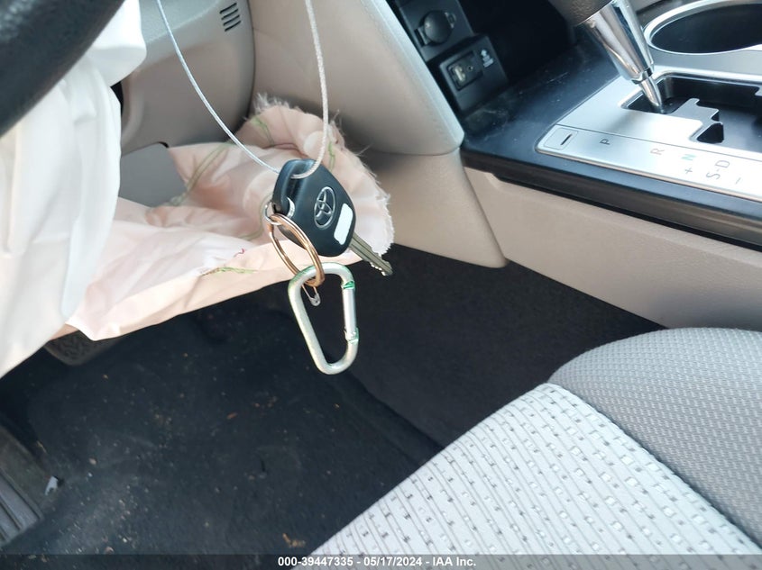 2014 Toyota Camry Le VIN: 4T4BF1FK4ER410114 Lot: 39447335