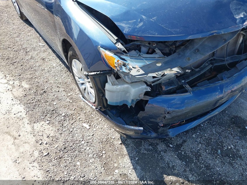 2014 Toyota Camry Le VIN: 4T4BF1FK4ER410114 Lot: 39447335