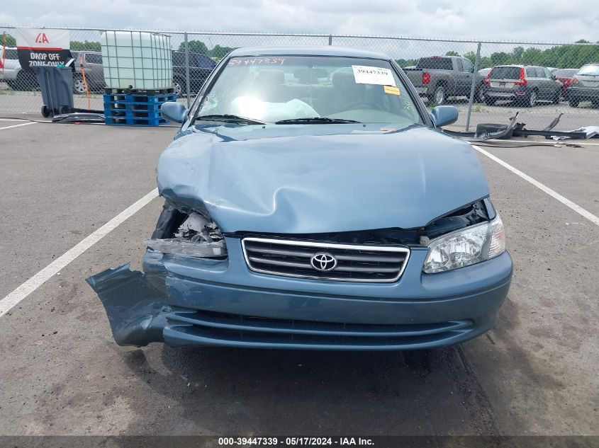 2000 Toyota Camry Le VIN: 4T1BG22K9YU731668 Lot: 39447339