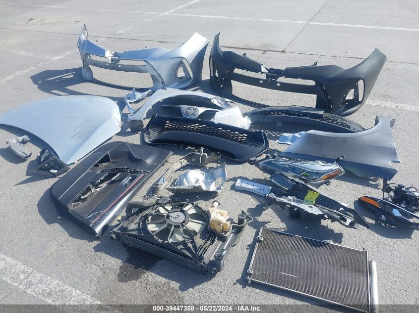 2017 Toyota Corolla Se Special Edition VIN: 5YFBURHE6HP620242 Lot: 39447358