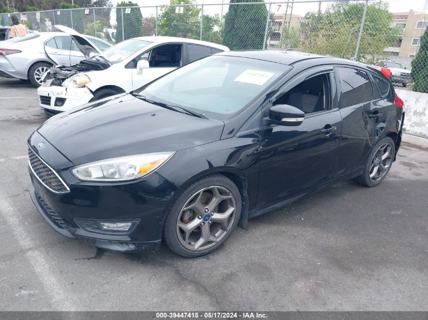 2016 Ford Focus Se VIN: 1FADP3K28GL258374 Lot: 39447415