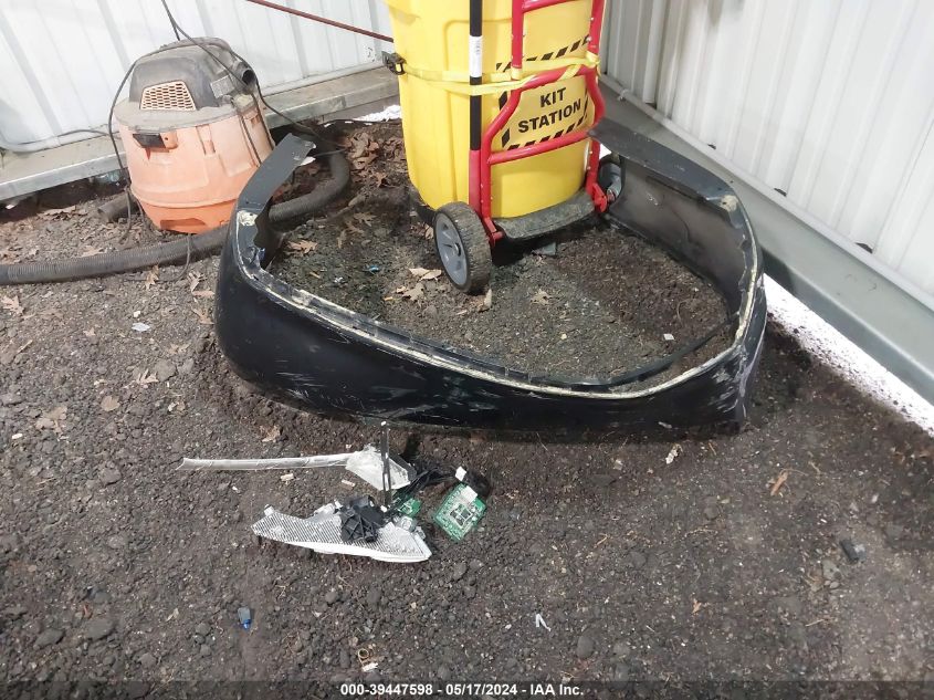 2016 Toyota Camry Le VIN: 4T4BF1FK9GR535077 Lot: 39447598