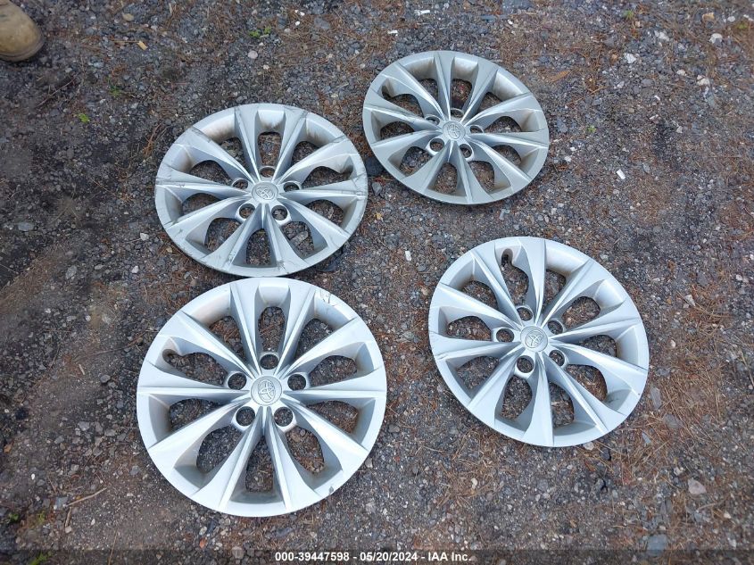 2016 Toyota Camry Le VIN: 4T4BF1FK9GR535077 Lot: 39447598