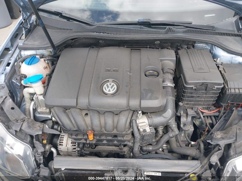 2010 Volkswagen Golf 4-Door VIN: WVWDB7AJ5AW272263 Lot: 39447817