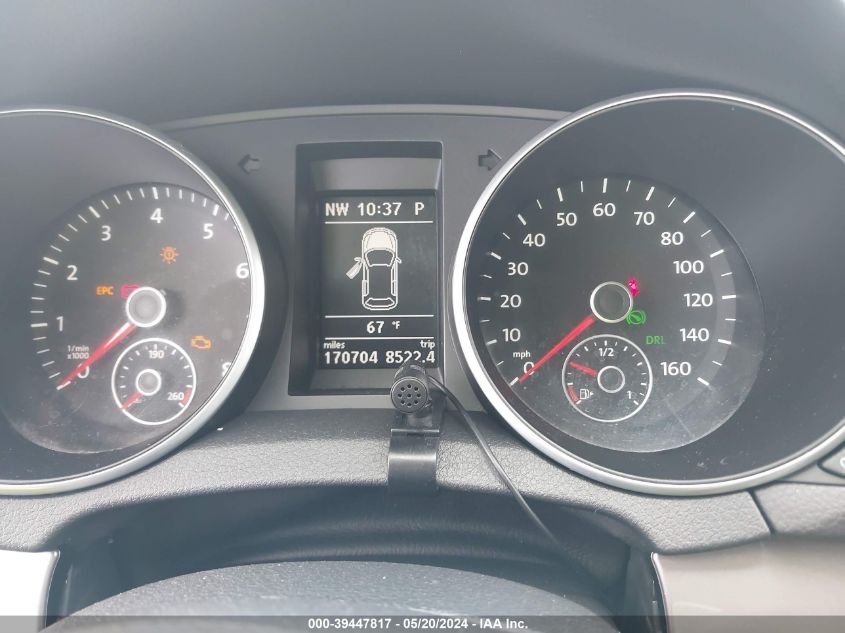 2010 Volkswagen Golf 4-Door VIN: WVWDB7AJ5AW272263 Lot: 39447817