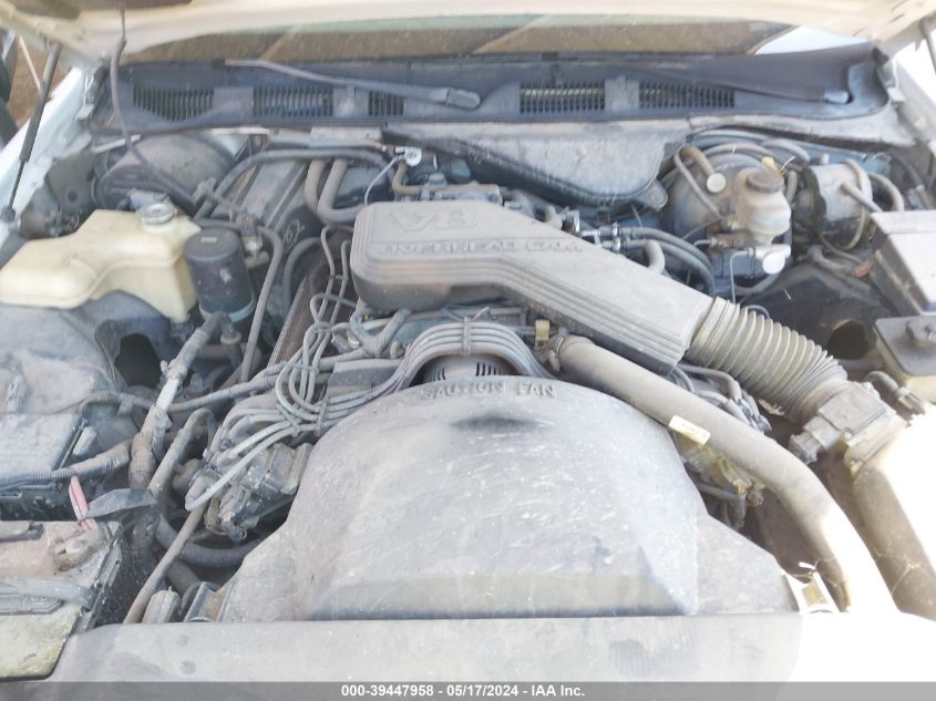 1992 Ford Crown Victoria Lx VIN: 2FACP74W0NX172740 Lot: 39447958