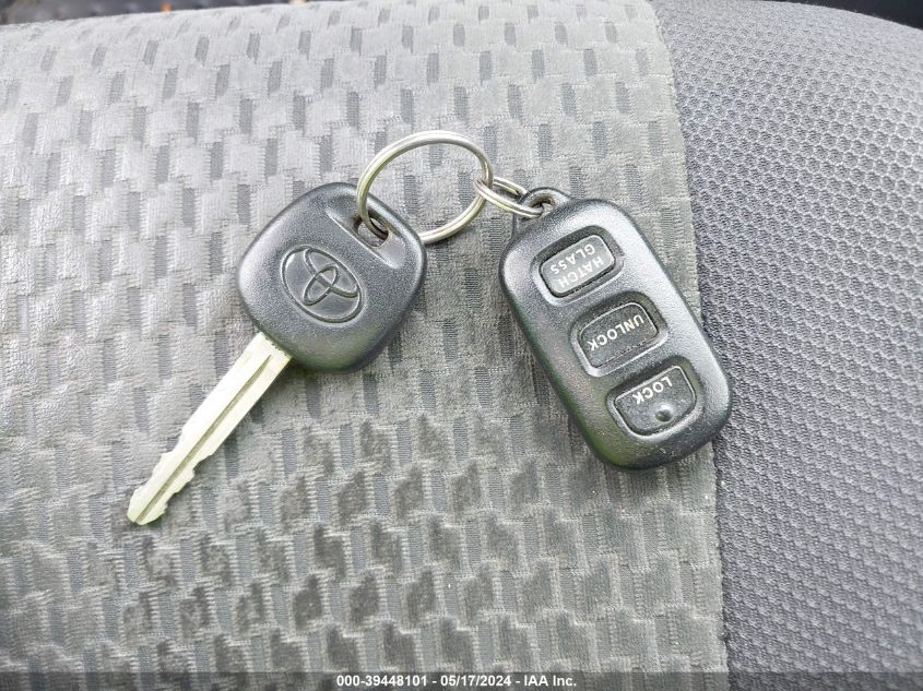 2006 Toyota Matrix VIN: 2T1LR30E16C562732 Lot: 39448101