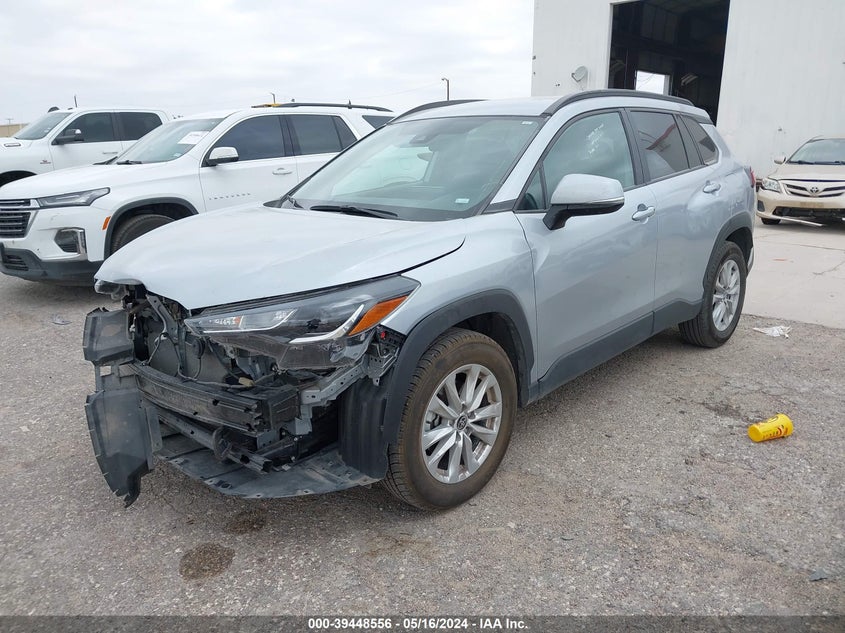 2022 TOYOTA COROLLA CROSS LE - 7MUCAAAG4NV030155