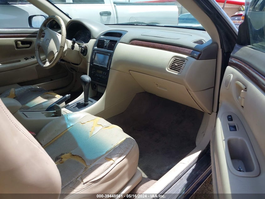 2000 Toyota Camry Solara Sle V6 VIN: 2T1CF28P4YC275381 Lot: 39448561