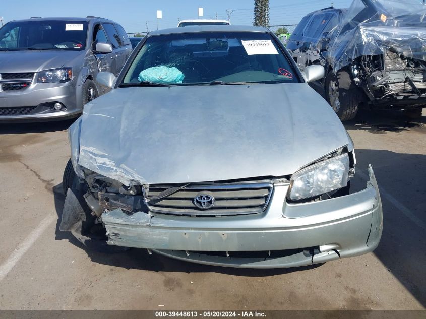 2000 Toyota Camry Le VIN: 4T1BG22KXYU661288 Lot: 39448613