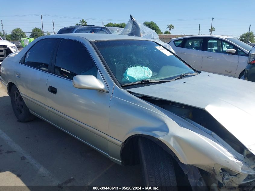 2000 Toyota Camry Le VIN: 4T1BG22KXYU661288 Lot: 39448613