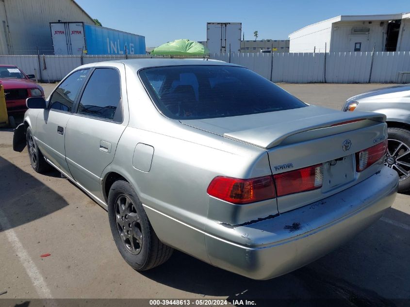 2000 Toyota Camry Le VIN: 4T1BG22KXYU661288 Lot: 39448613